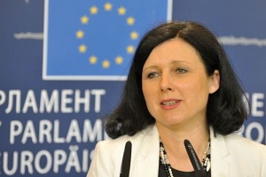 ウクライナは汚職との闘いに真剣に向き合っている＝ヨウロヴァ欧州委員会副委員長