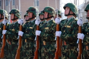Китайські військові заявили, що готові зміцнювати комунікацію та взаємодію з армією США