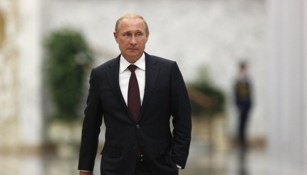 Putin besucht Krim