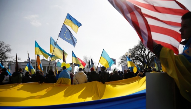 U.S. urges Ukraine’s governing coalition to establish unity