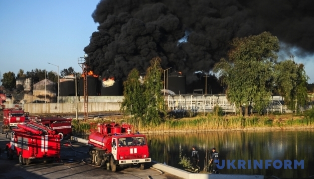 Пожежа на нафтобазі БРСМ: поліція завершила слідство