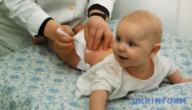 USAID квапить Україну зі щепленнями від поліомієліту