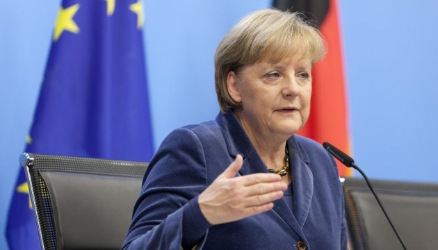Poroschenko telefoniert mit Merkel wegen der Eskalation im Donbass
