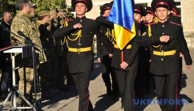 Учні військових ліцеїв на Хортиці дали клятву на вірність Батьківщині