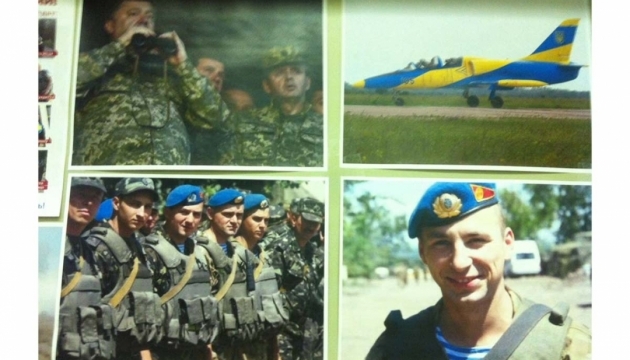 У Канаді відкрили фотовиставку про українських військових