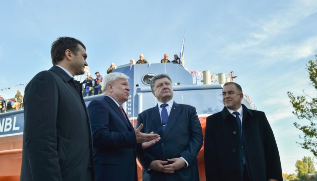 Порошенко у Миколаєві відроджував судноплавство Південним Бугом