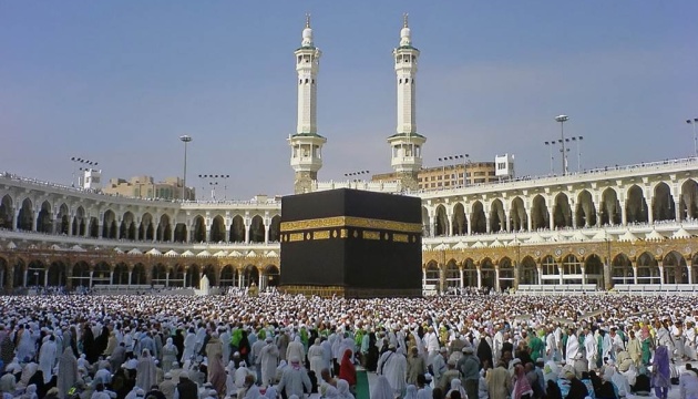 Більше 1,5 мільйона мусульман прибули до Саудівської Аравії на хадж 
