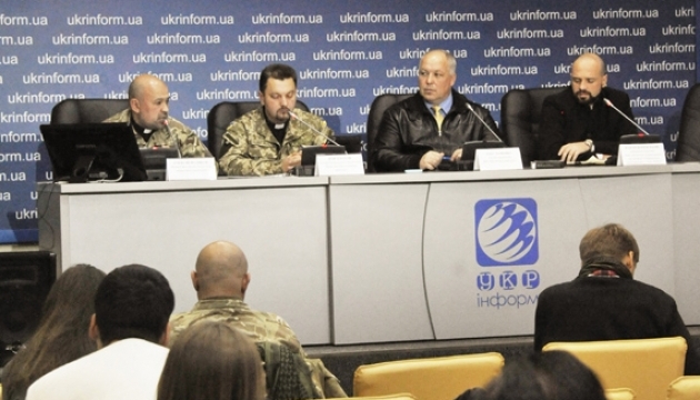 Капелани попереджають про мінну небезпеку в Луганській і Донецькій областях