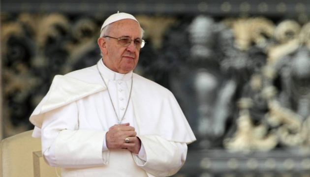 Papa Francisco reza por Ucrania