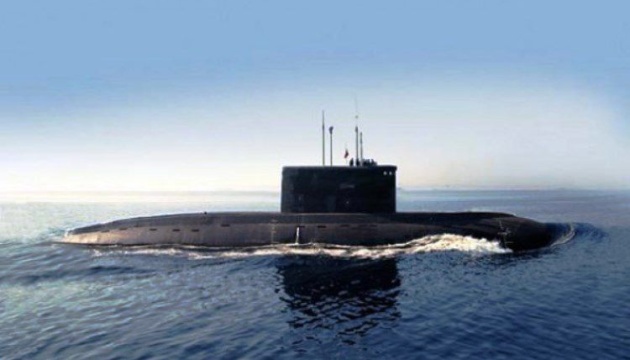 The images of the Russian submarine that was seriously damaged in