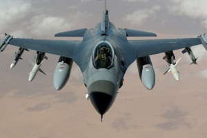 Holandia może przekazać Ukrainie samoloty F-16 po przeszkoleniu pilotów - Bloomberg