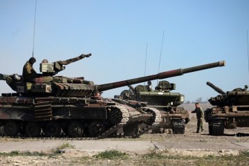 ОБСЄ зафіксувала вісім танків окупантів під Мирним і Кругликом