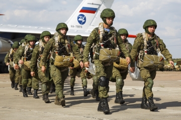 Росія заявила, що виводить батальйонні групи ВДВ з Білорусі