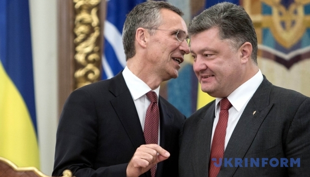 Poroschenko behandelt Petition über Beitritt zur Nato