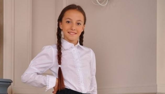 Розетка запропонувала осінні колекції штанів для дівчаток