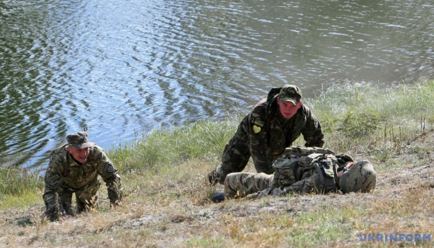 Im Donbass ein Soldat verletzt