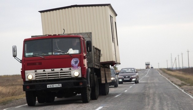 Прикордонники повідомляють про відновлення пропуску транспорту в окупований Крим