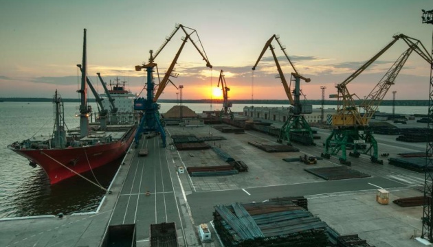 Mykolaiv seaport increases cargo transshipment by 23% in seven months