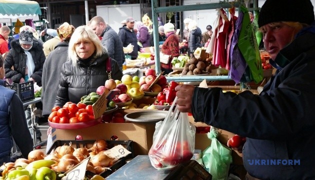 Ціни на харчі в Україні: зростання уповільниться, але навряд чи зупиниться