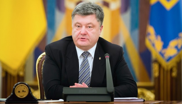 Poroshenko discusses visa-free travels with leaders of eight countries