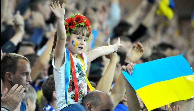 Українські вболівальники просять голландців підтримати Україну на референдумі