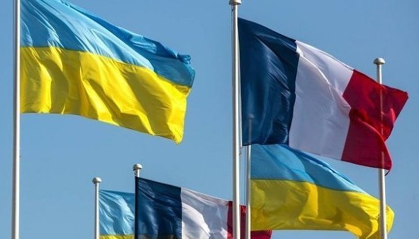 France favors fast-track procedure for EU candidate status for Ukraine 