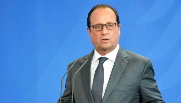 Hollande: Los acuerdos de Minsk deben aplicarse tan pronto como sea posible