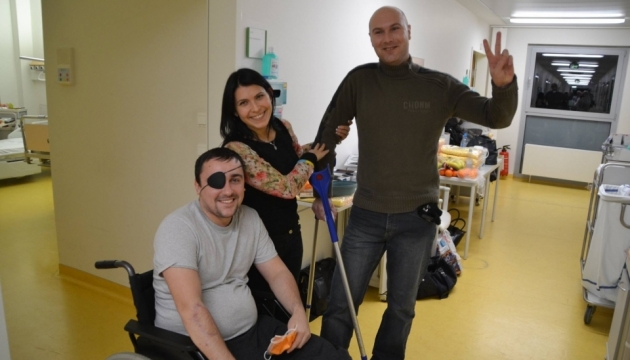 Поранені українські солдати приїхали на лікування в Німеччину