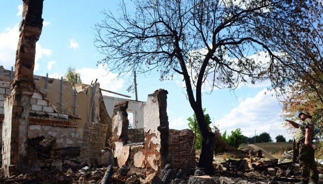 Обстріл Авдіївки: бойовики розгромили мирні будинки