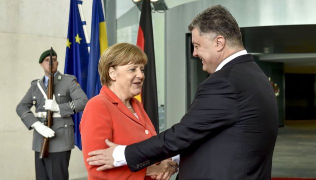 Merkel and Poroshenko to discuss Minsk peace deal on Feb.1