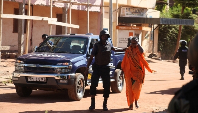 У Малі завершили спецоперацію. Шукають терористів-втікачів