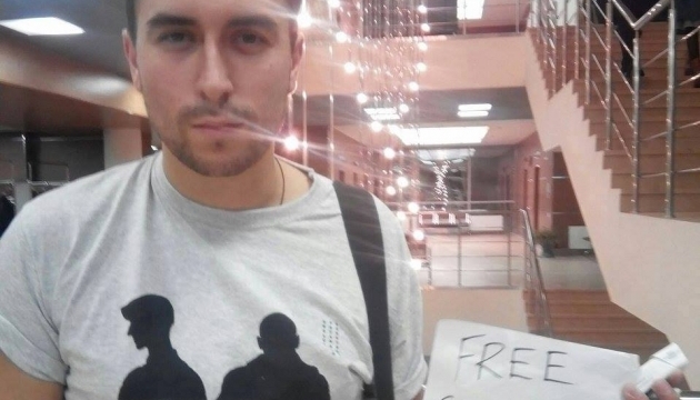 #FreeSentsov: Ще один режисер відмовився від нагороди у Росії