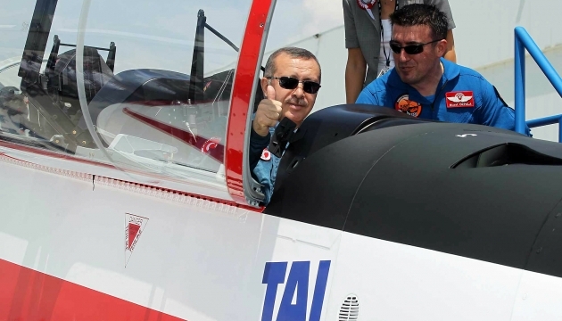 Туреччина і надалі збиватиме літаки у разі порушення простору – Ердоган