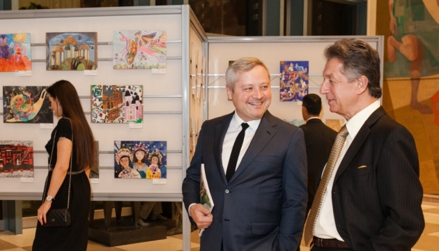 Фонд Янковського в штаб-квартирі ООН відкрив виставку «Віра.Надія.Любов.»