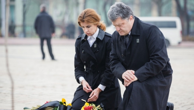 President, his wife honor memory of Holodomor victims