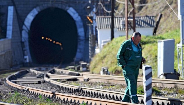 Вибухи в новому Бескидському тунелі контролюють австрійці