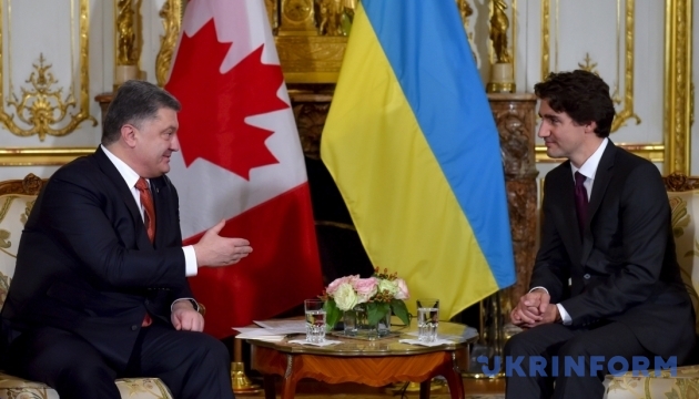 Лідери Канади та Франції обговорили ситуацію в Україні