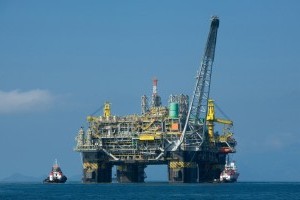Рекордна кількість російської нафти застрягла у морі через санкції – ЗМІ