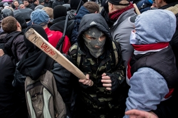 Битами розбили голову депутату Сумської міськради - він у тяжкому стані