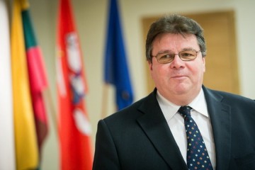 Linkevičius gives Russia history lesson, bringing up old map