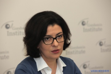 Украина должна сама заботиться о собственной устойчивости - Сыроид