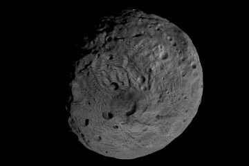 Корабль NASA показал, где прошелся «пылесосом» на астероиде Бенну
