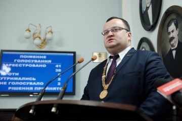 Мер Чернівців подав до суду через своє відсторонення