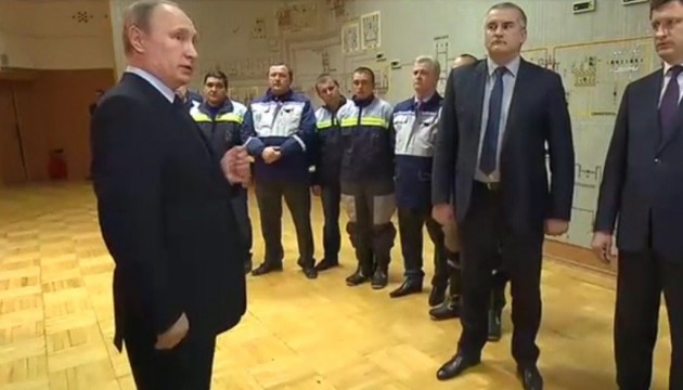 Путін особисто приїхав до окупованого Криму «вмикати світло»
