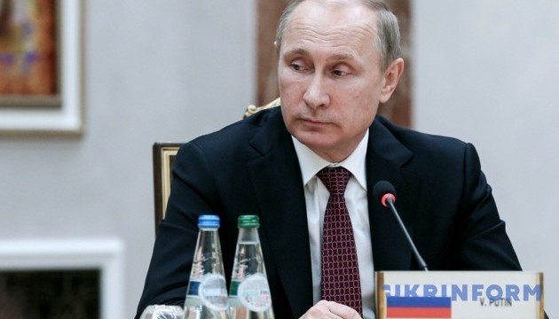 Путін запустив другу нитку енергомоста в Крим і попередив про проблеми