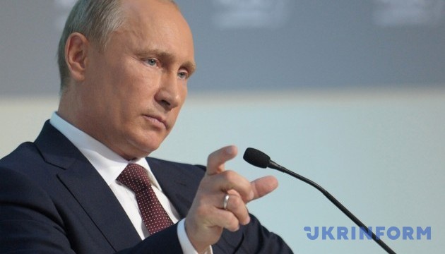 Економічна фантастика: Путін підписав бюджет з нафтою за $50