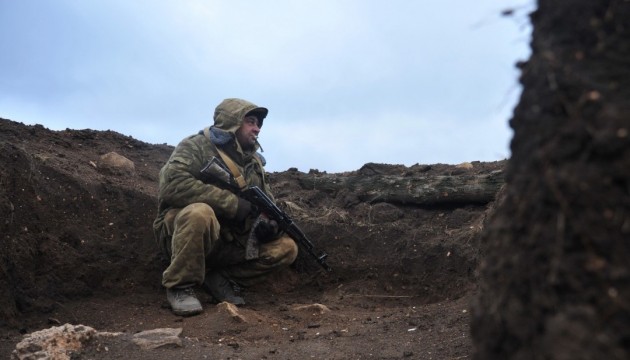 Бойовики 18 разів обстріляли позиції сил АТО