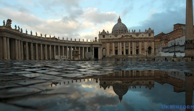 В Ватикане десять церковников будут судить за финансовые махинации - среди них известный кардинал
