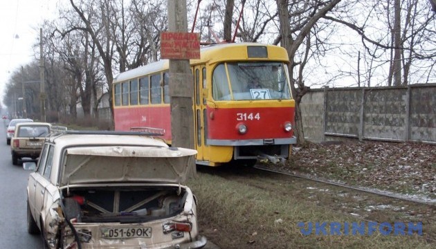 У Львові зупинилися усі трамваї