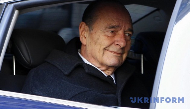 Екс-президента Франції Ширака госпіталізували